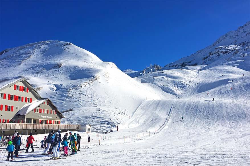 Best Budget-Friendly Ski Resorts for Beginners